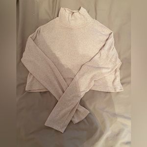 Forever 21 Light Pink Cropped Turtleneck Sweater Size S